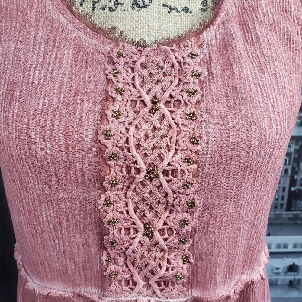 Knox Rose Pink Sleeveless Tunic with Lace Detail - Picture 2 of 7